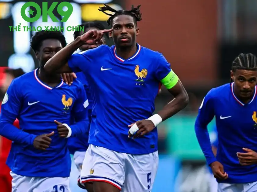 U19 Pháp đối đầu với U19 Quần Đảo Faroe ở lượt trận ra quân (Ảnh: ESPN) U19 Pháp đối đầu với U19 Quần Đảo Faroe ở lượt trận ra quân (Ảnh: ESPN)